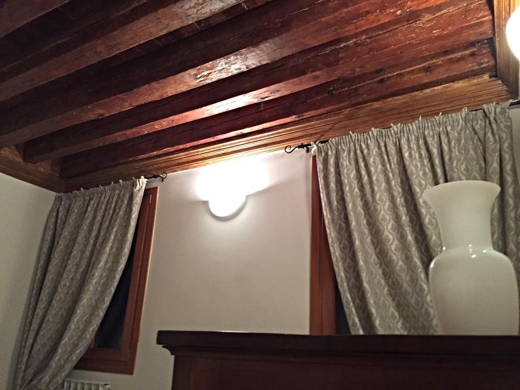 Venice Romantic Home Room photo